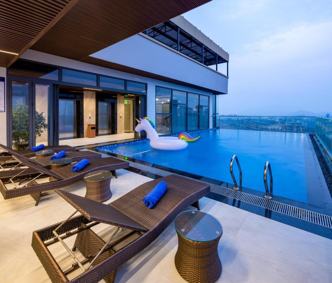 Hotel Miracle Luxury Nha Trang Exterior foto
